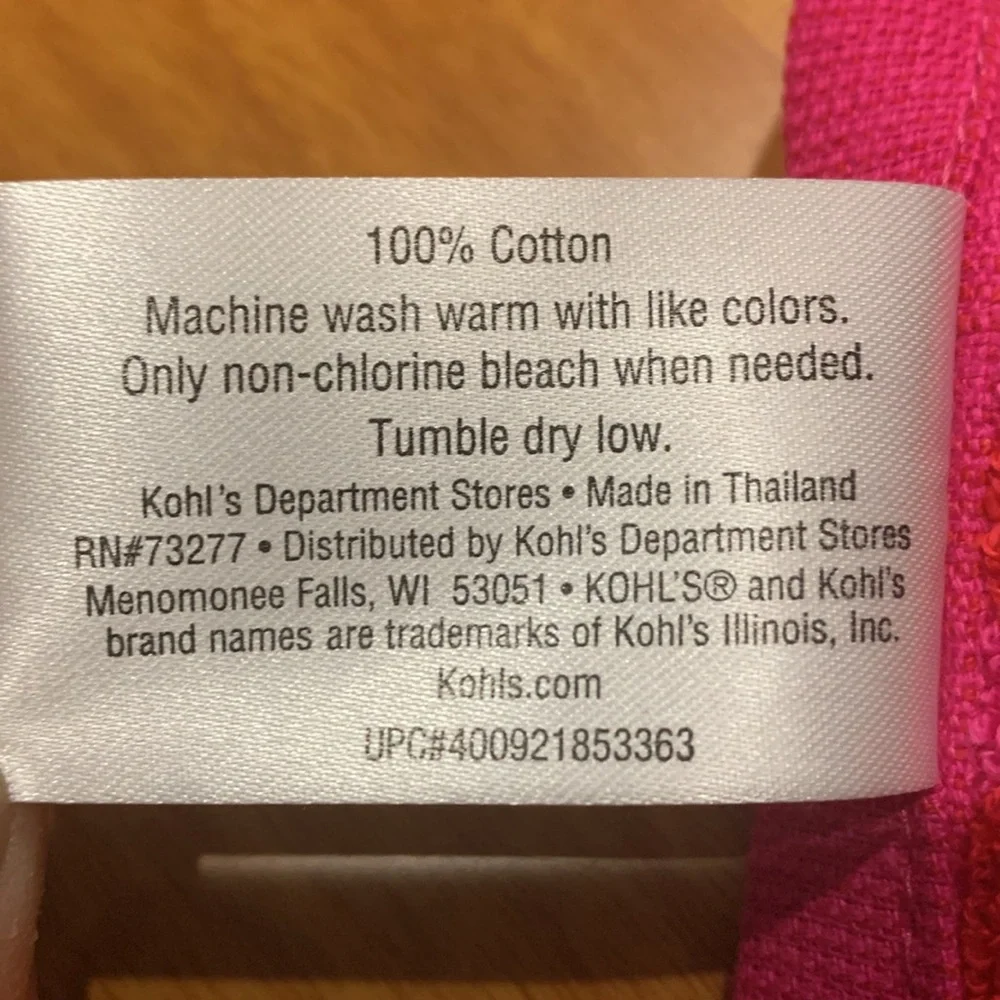 Valentine’s Day Hand Towel- Pink & Red “Love” NWT - Guest bath- Gift Basket